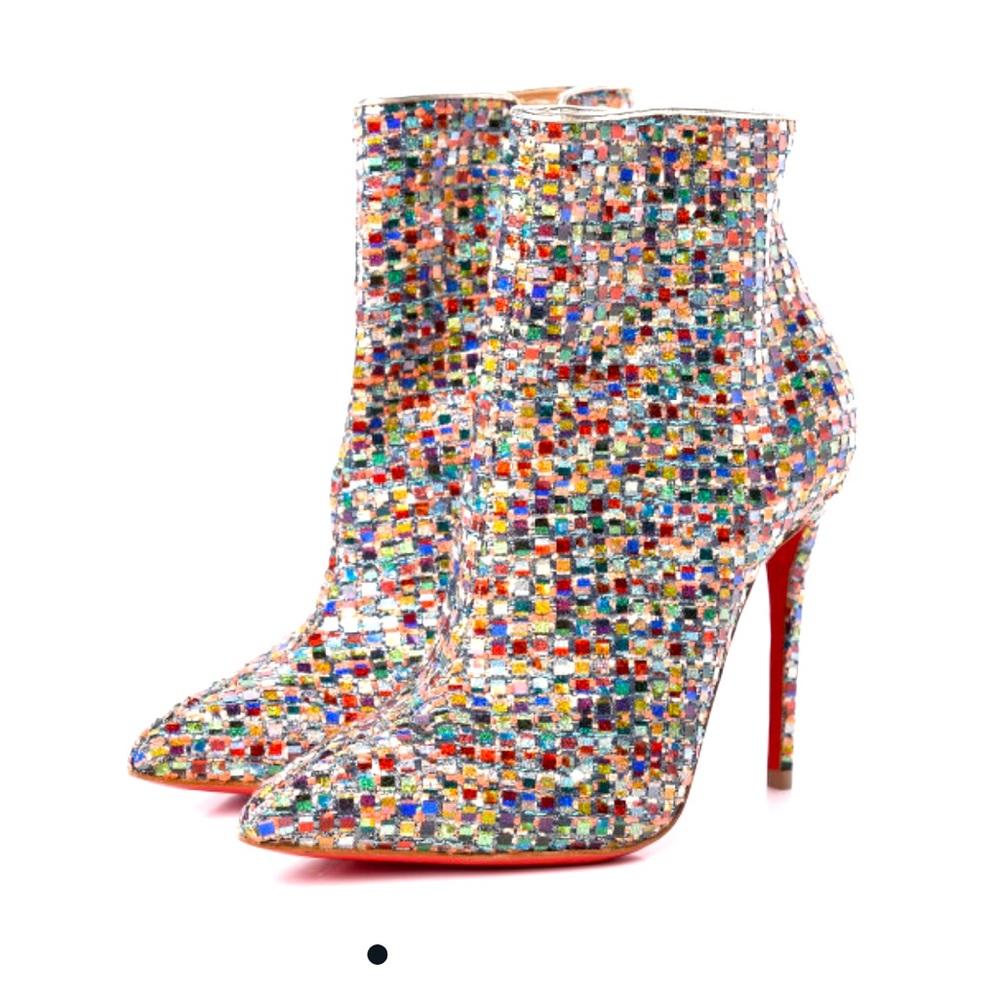 Christian louboutin so Kate booty